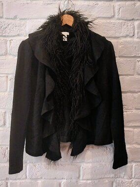 Chicos 1 Black Open Cardigan Womens M 6 8 100% Wool Ruffle Fur Collar Sweater .